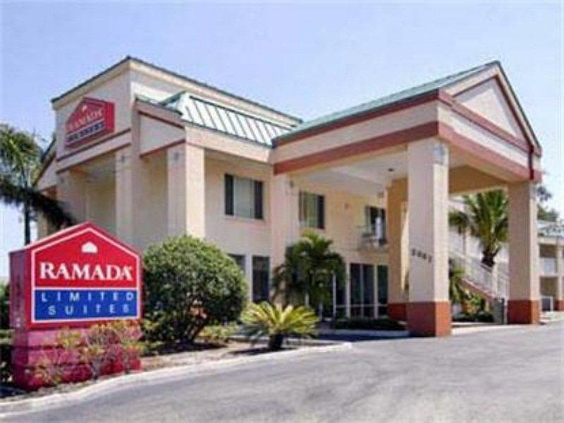 Ramada Limited Clearwater Hotel And Suites Exterior photo